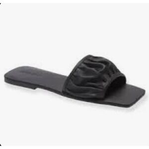 Open Edit Women's Brynn Slide Slip On Sandals Size 11M Black Flats Ruched Vamp